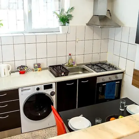 Cosy One Bedroom Flat With Free Parking & Wifi كلوج-نابوكا